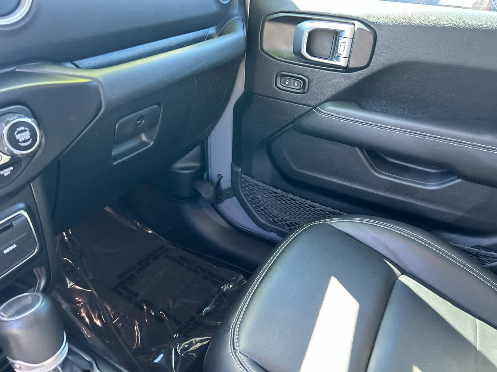 Used 2022 Jeep Wrangler Unlimited Sahara w/ Safety Group image 46