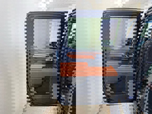 Used 2024 GMC Sierra 1500 Denali Ultimate image 8