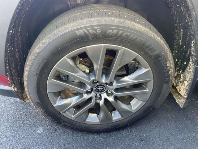 Used 2023 Toyota RAV4 Limited image 7