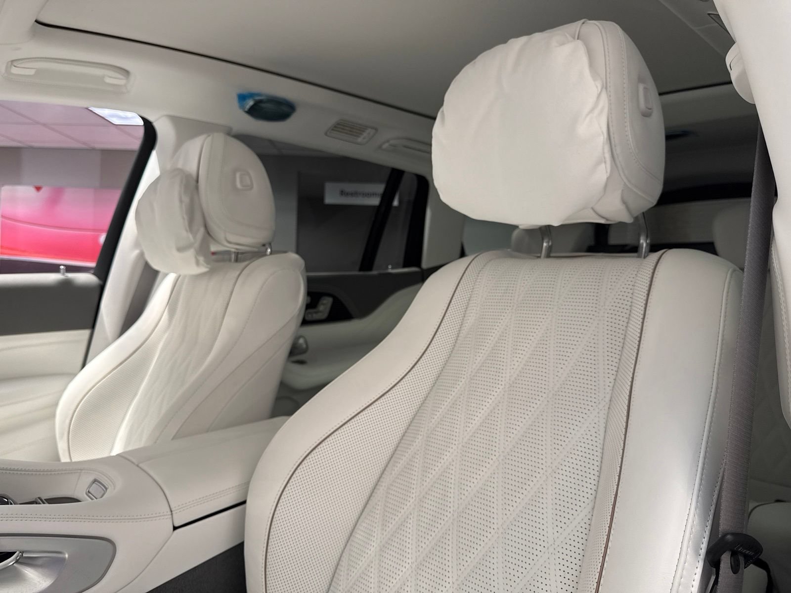 New 2026 Mercedes-Benz Maybach GLS 600 4MATIC image 12