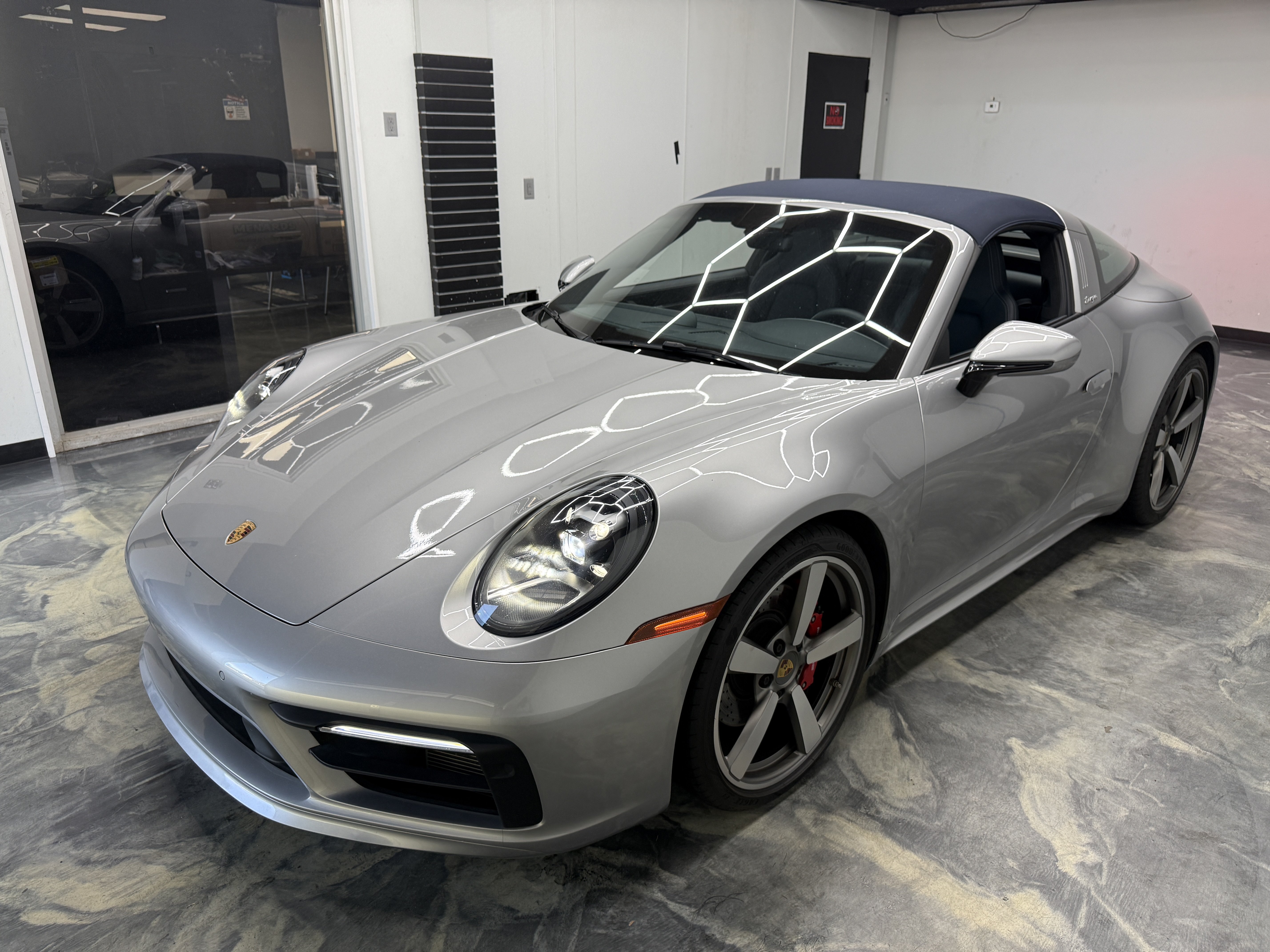 Used 2021 Porsche 911 Targa 4S AWD/4WD image 33