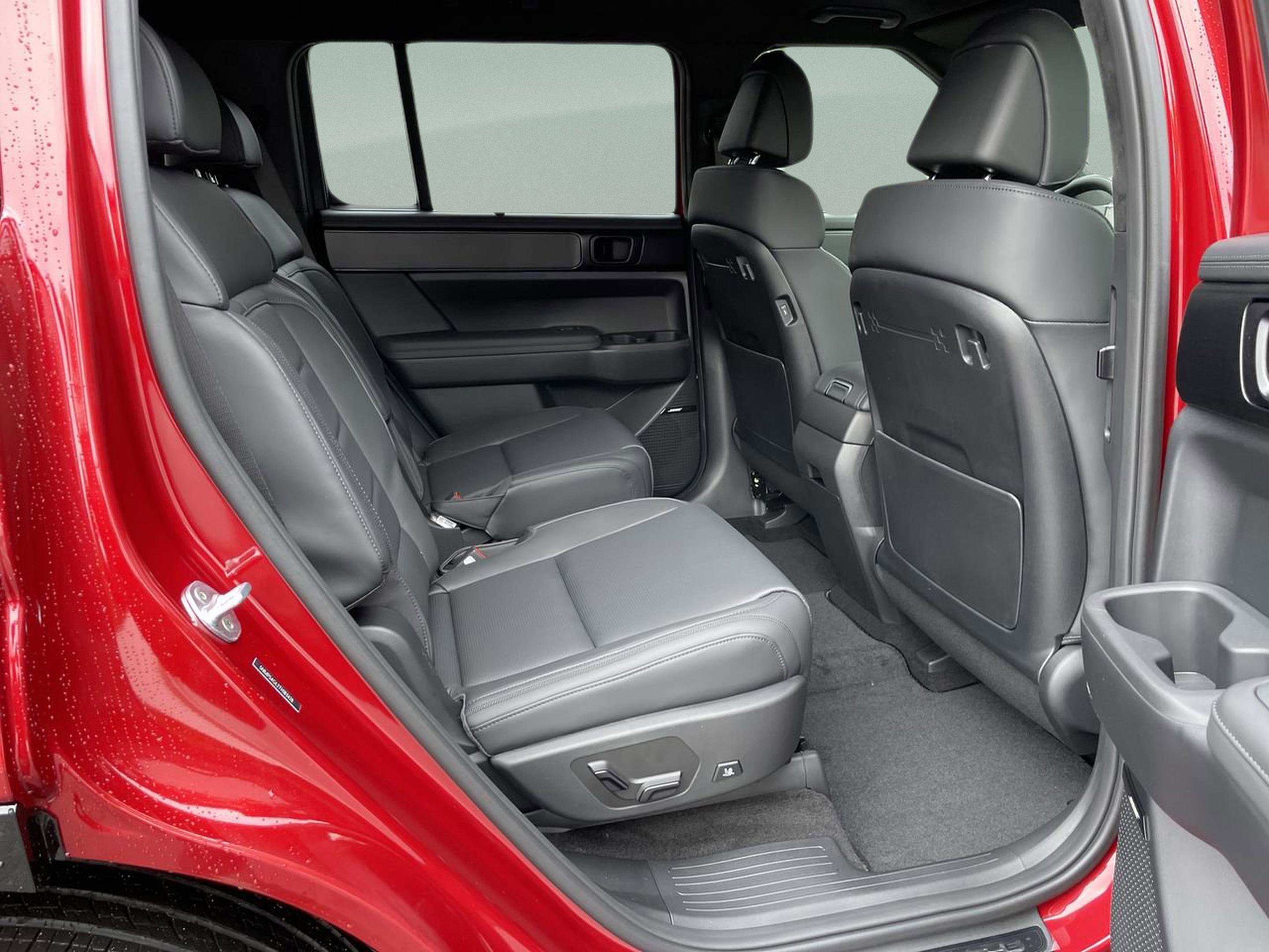 New 2026 Hyundai Santa Fe Calligraphy image 17