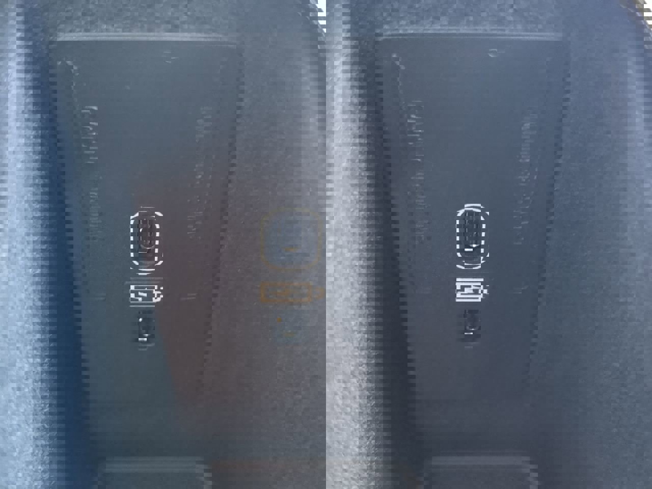 New 2025 Volvo V60 B5 Cross Country Ultra w/ Protection Package Premier image 22