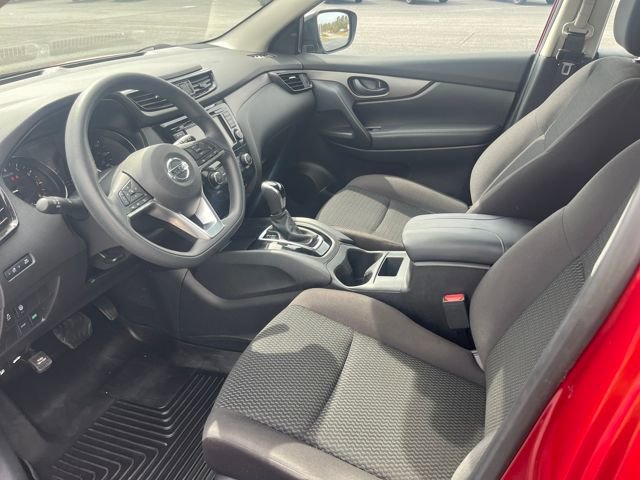 Used 2020 Nissan Rogue Sport S image 30