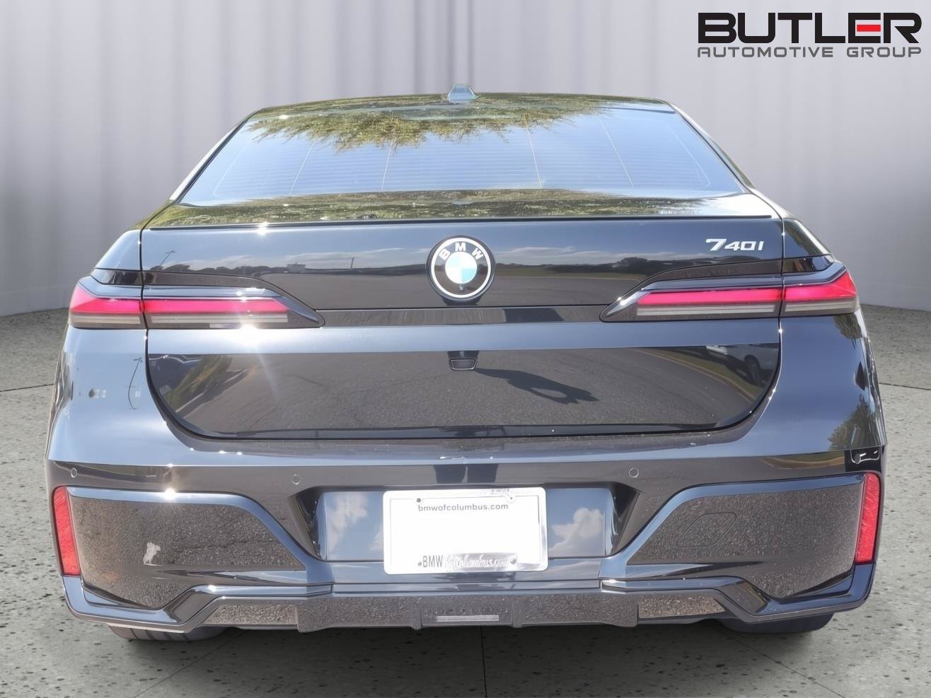 Used 2023 BMW 740i RWD image 5