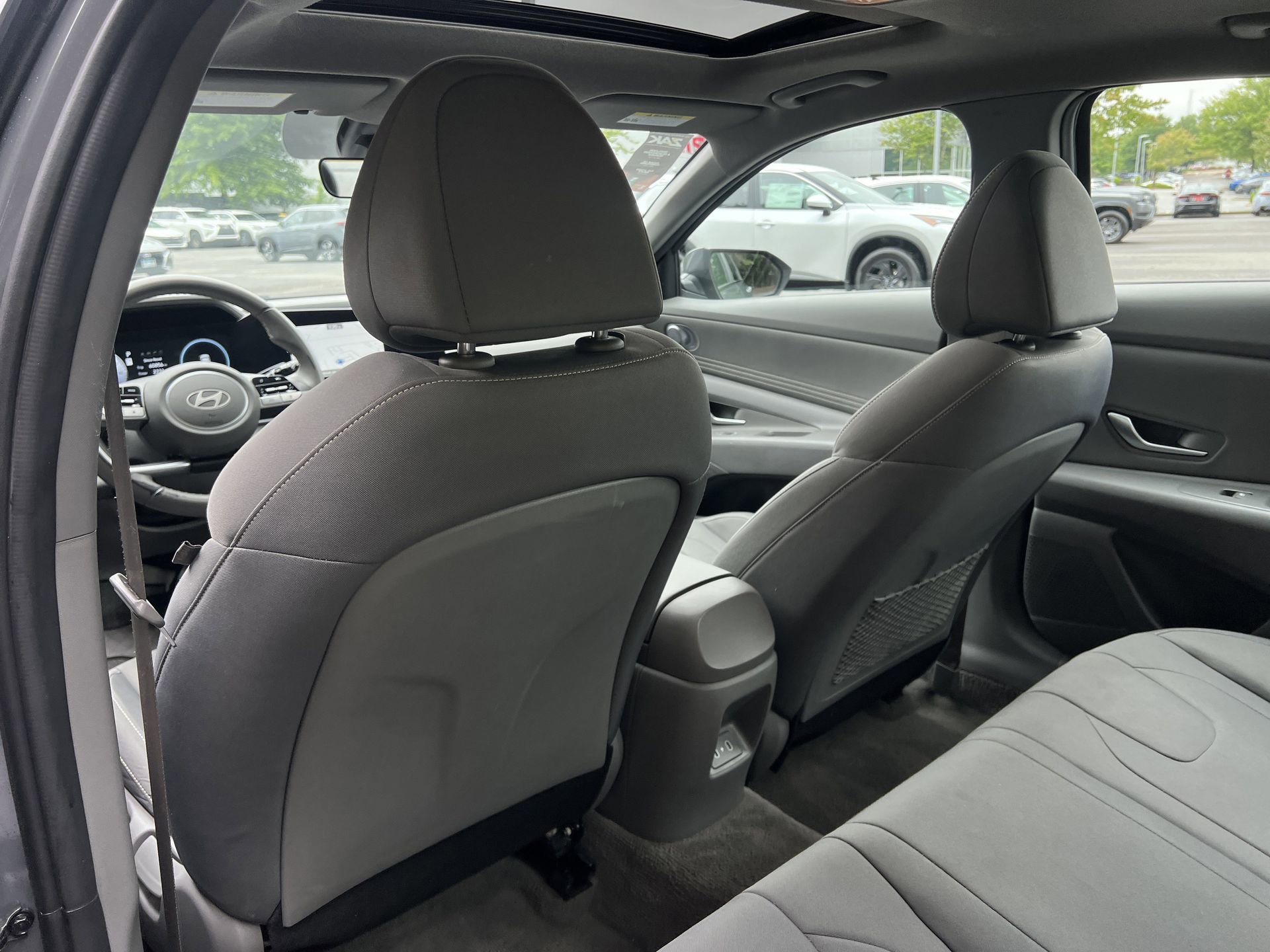 Used 2025 Hyundai Elantra SEL FWD image 20