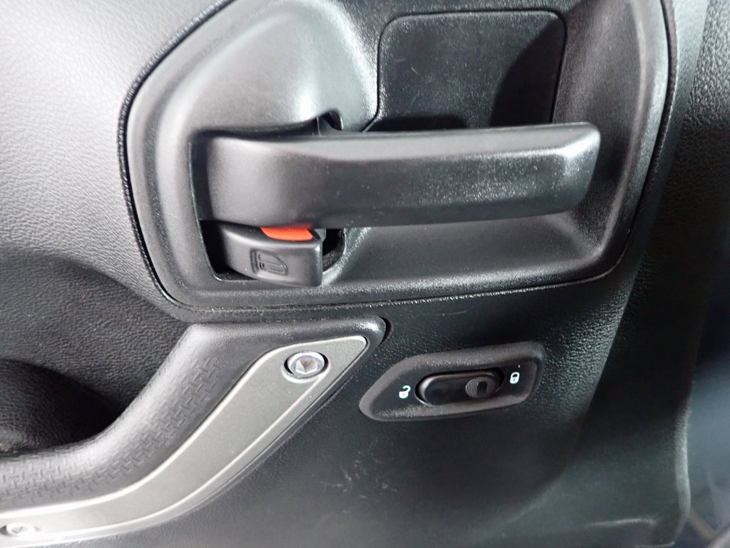 Used 2018 Jeep Wrangler Unlimited Sport S image 15