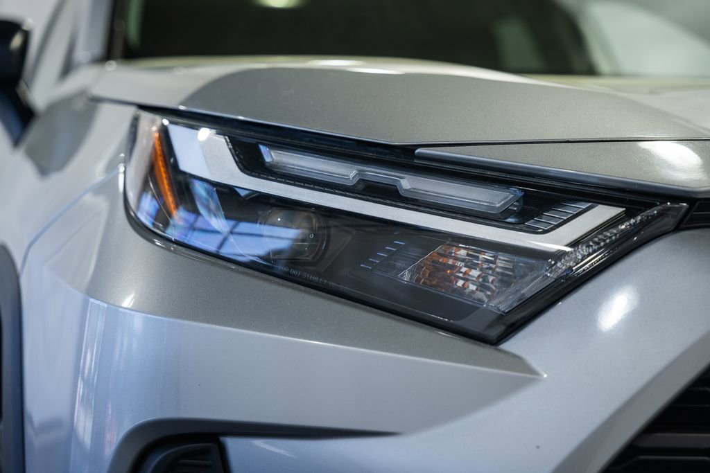 Used 2025 Toyota RAV4 LE image 11