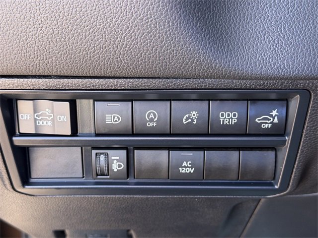 Used 2025 Toyota Tundra Limited image 20