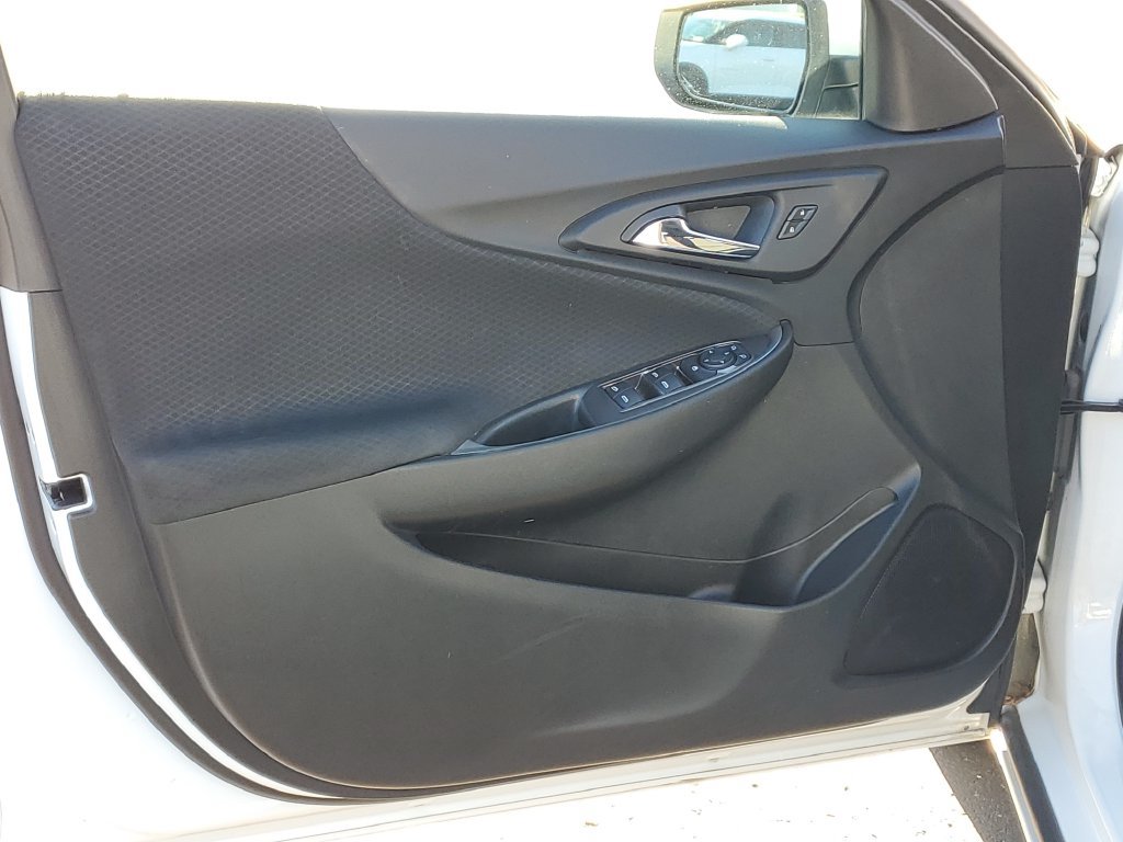 Used 2022 Chevrolet Malibu LT FWD image 21