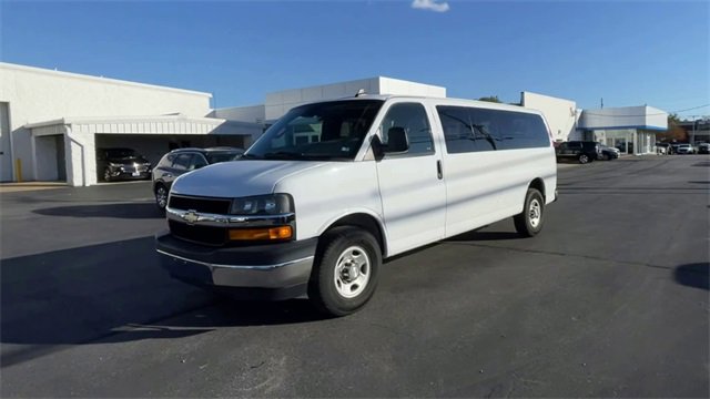 Used 2020 Chevrolet Express 3500 LT w/ LT Preferred Equipment Group image 4