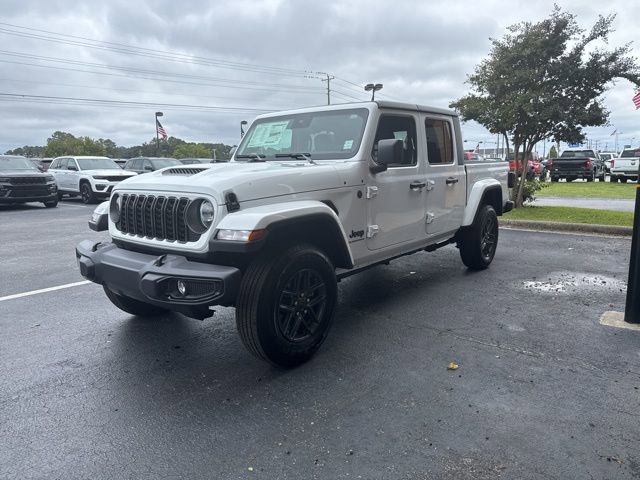 New 2025 Jeep Gladiator Sport image 4