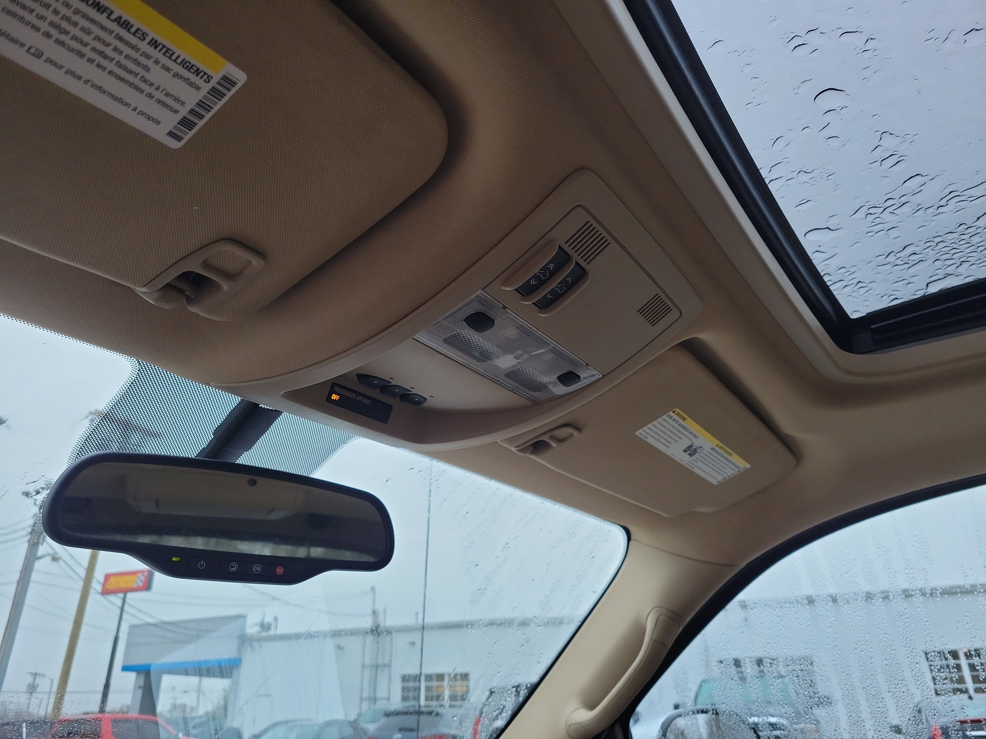 Used 2013 Chevrolet Avalanche LTZ image 30