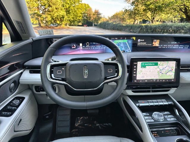 New 2026 Lincoln Nautilus Reserve AWD/4WD image 14