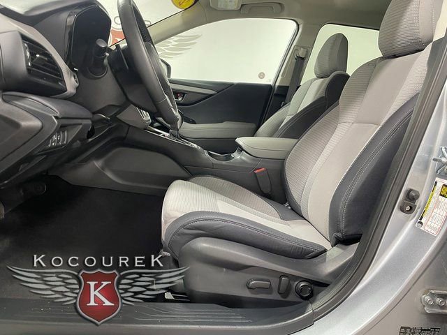 Used 2025 Subaru Outback Premium image 11