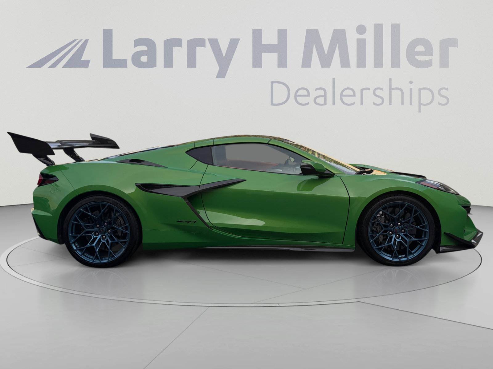Used 2026 Chevrolet Corvette ZR1 w/ ZR1 Carbon Fiber Aero Package RWD image 6