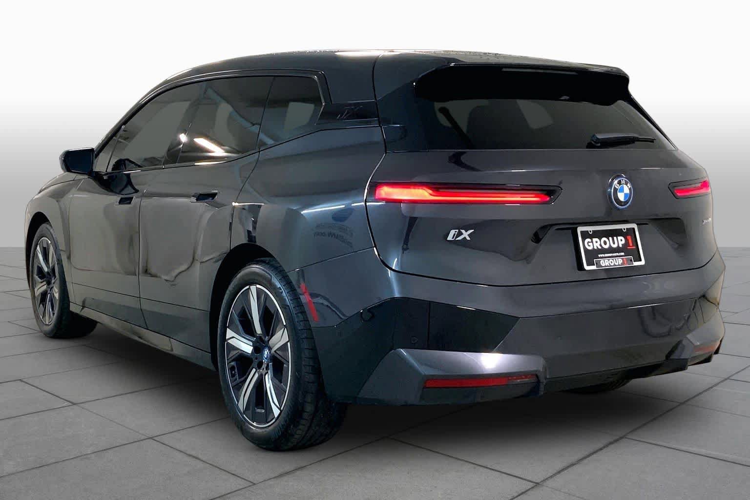 Certified 2023 BMW iX xDrive50 w/ Premium Package image 11