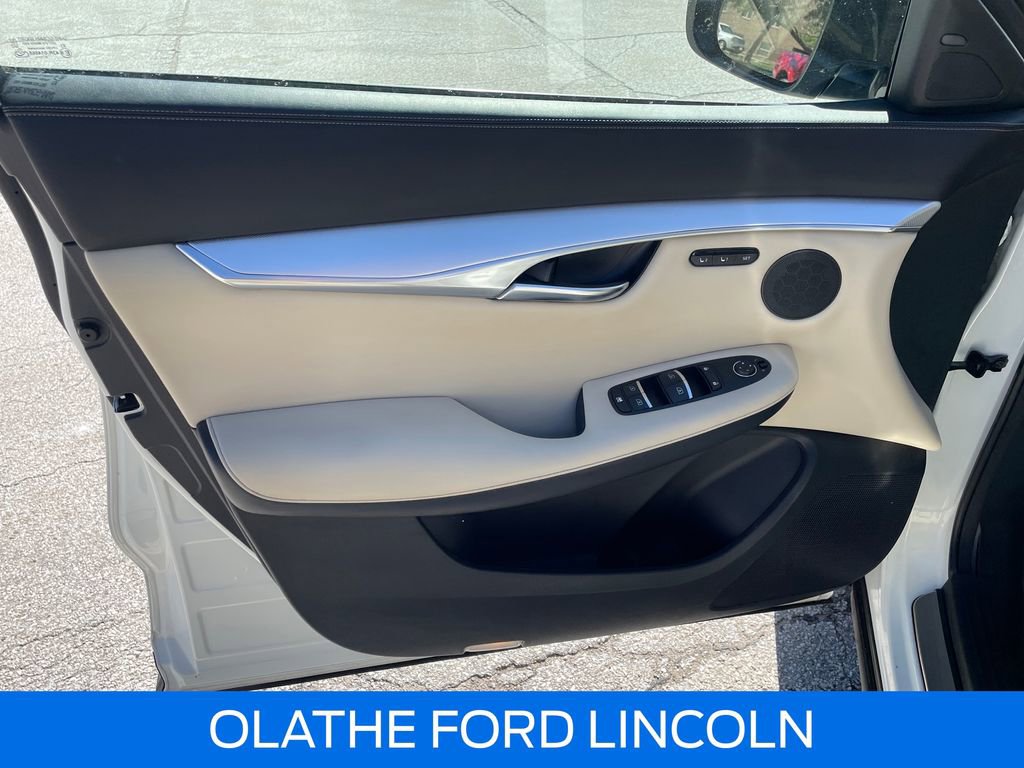 Used 2021 INFINITI QX50 Essential w/ Convenience Package image 21