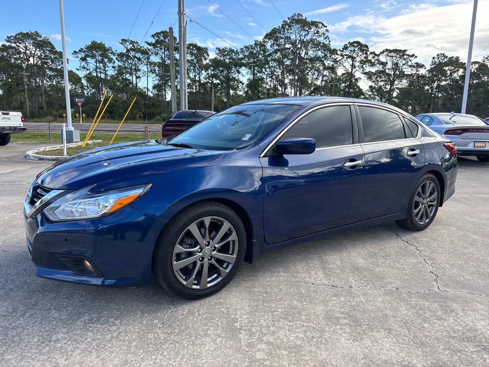 Used 2018 Nissan Altima 2.5 SR w/ SR Special Edition image 7