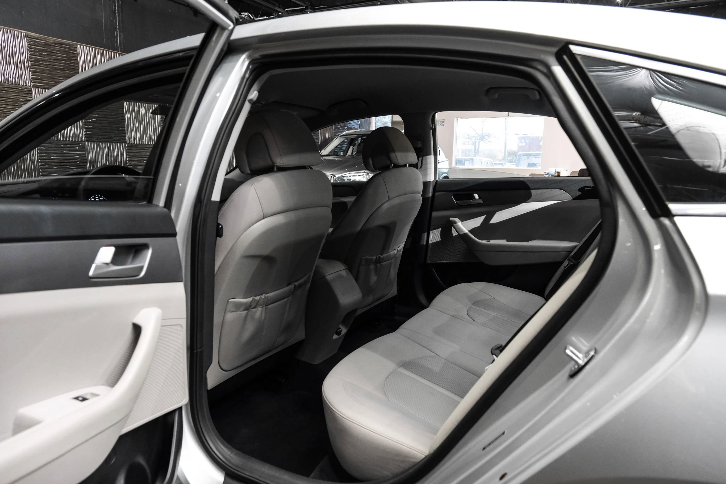 Used 2016 Hyundai Sonata SE FWD image 41
