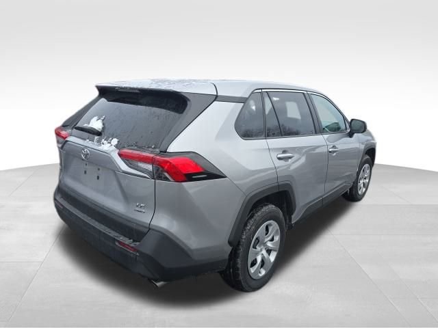 Used 2024 Toyota RAV4 LE image 4