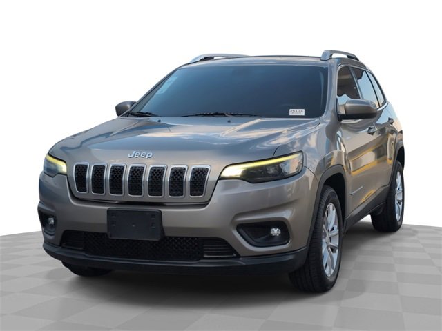 Used 2019 Jeep Cherokee Latitude w/ Popular Appearance Group image 1
