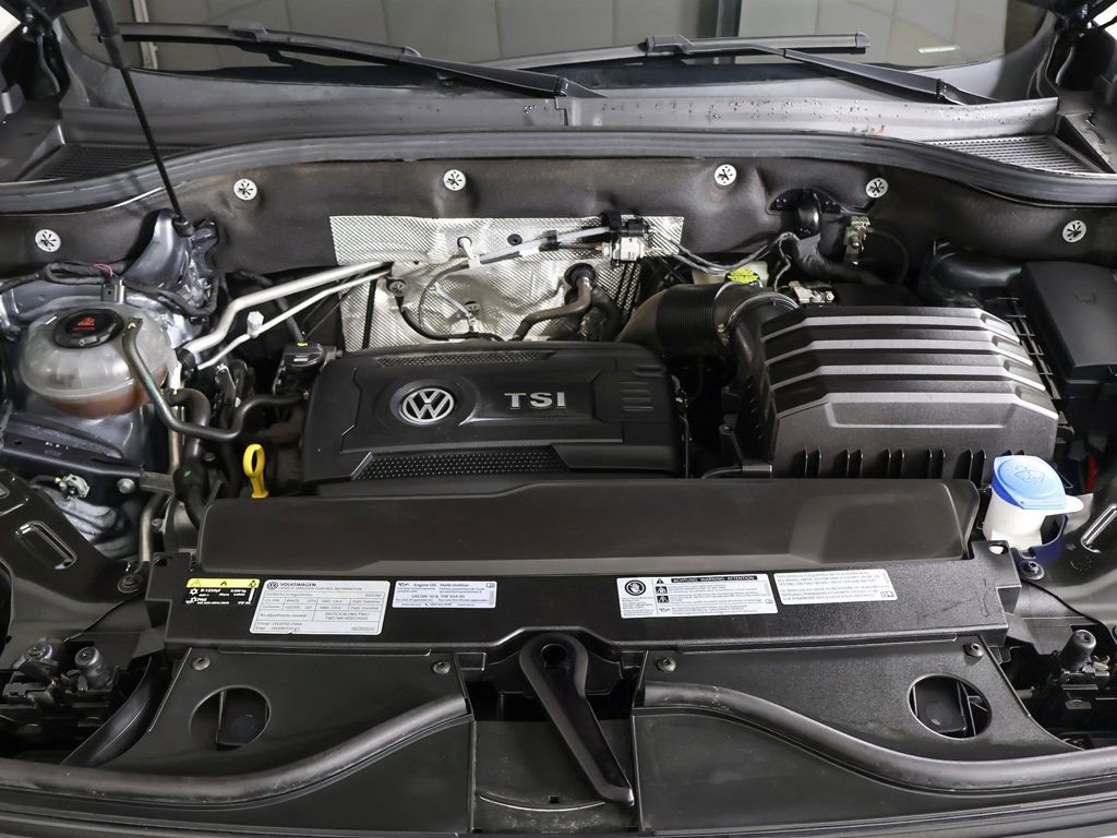 Used 2020 Volkswagen Atlas Cross Sport SE image 20