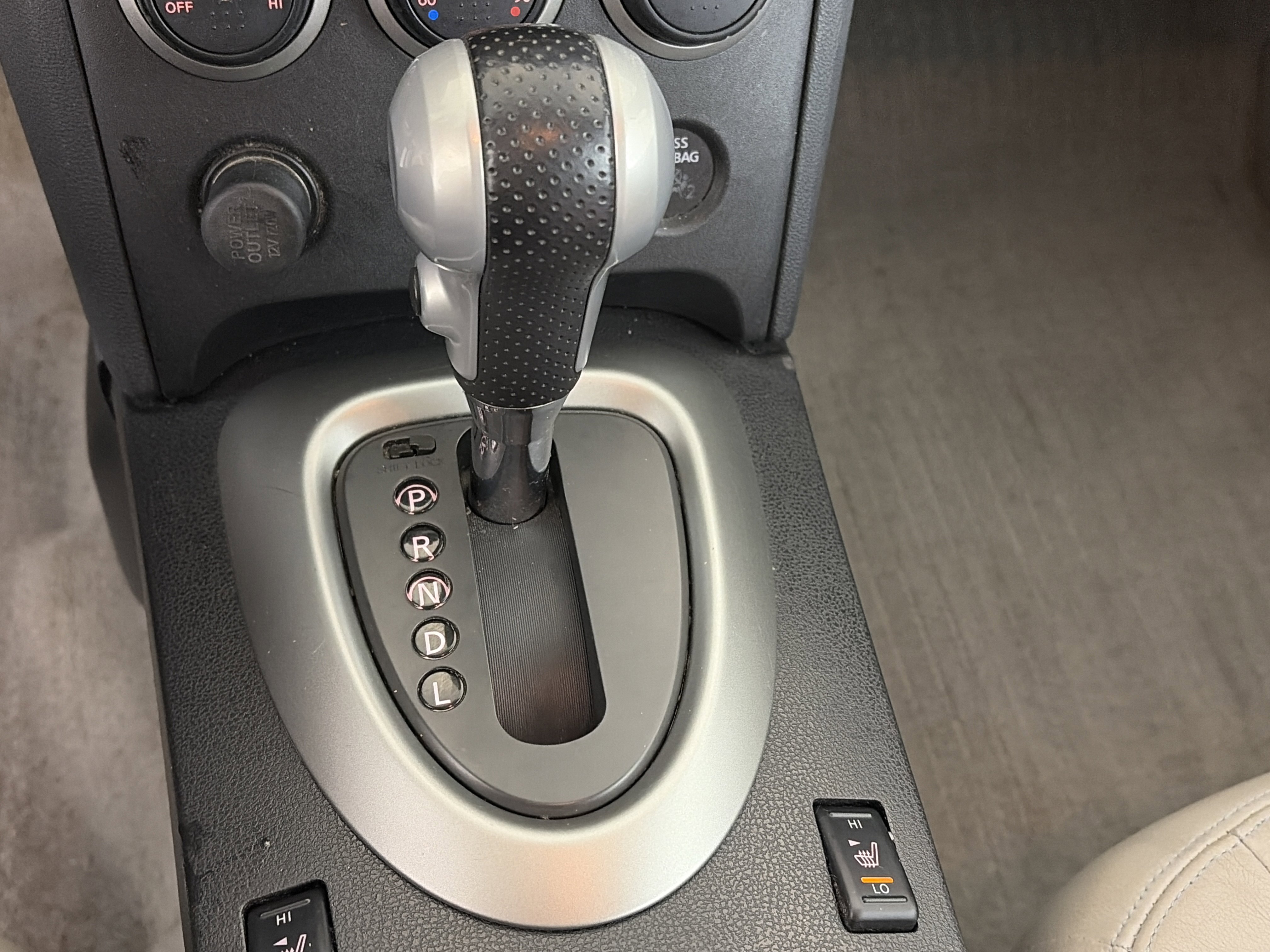 Used 2013 Nissan Rogue SL image 24