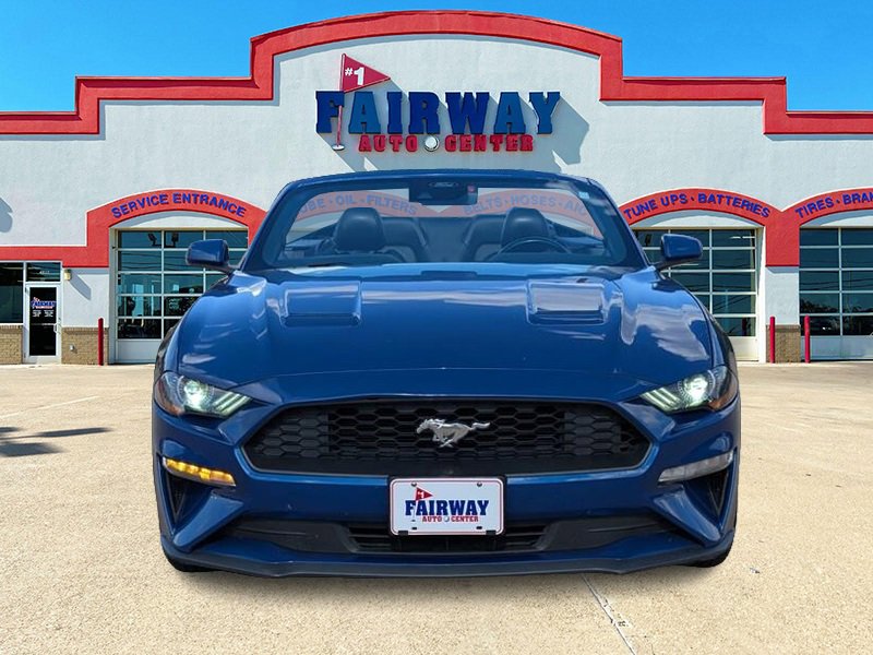 Used 2023 Ford Mustang Premium image 2