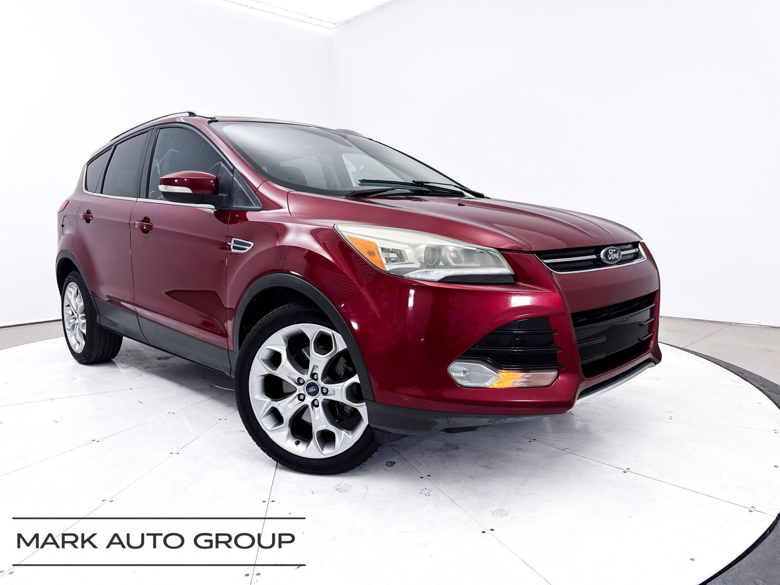 Used 2013 Ford Escape Titanium image 1