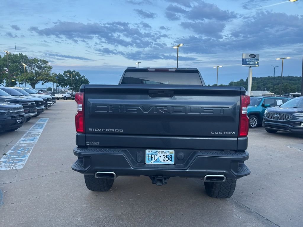 Used 2020 Chevrolet Silverado 1500 Custom w/ Custom Value Package AWD/4WD image 14