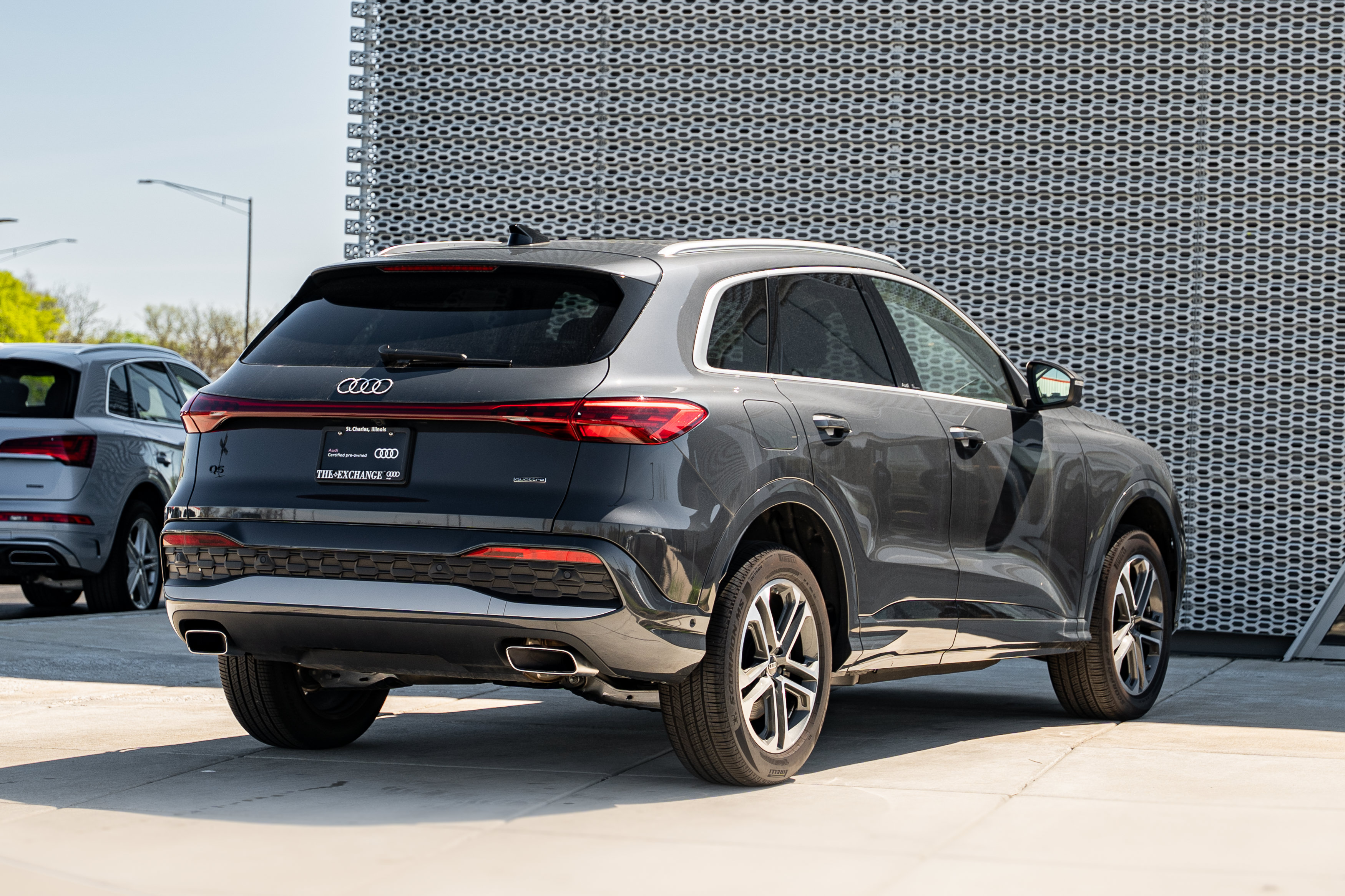Certified 2025 Audi Q5 Premium w/ Convenience Package AWD/4WD image 4