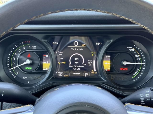 Used 2024 Jeep Wrangler Unlimited Sahara AWD/4WD image 24