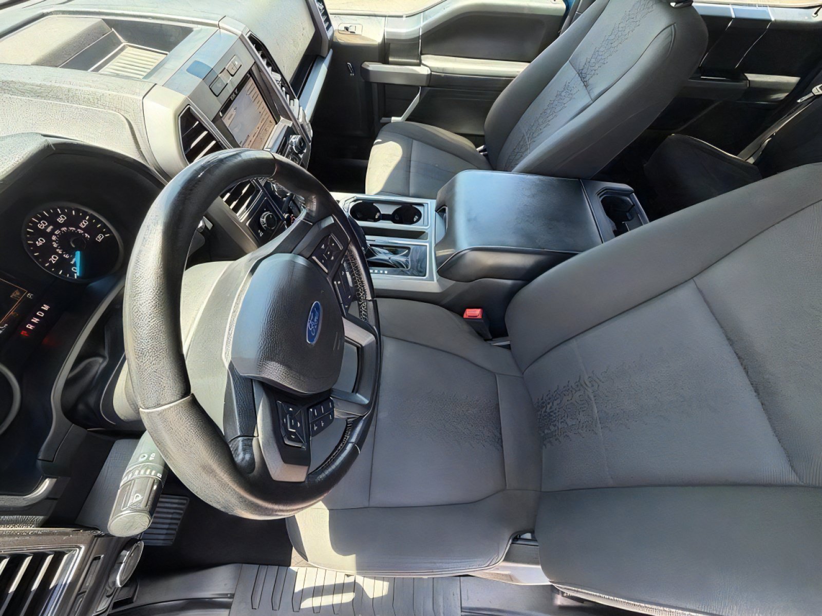 Used 2019 Ford F150 XLT w/ Equipment Group 302A Luxury AWD/4WD image 14