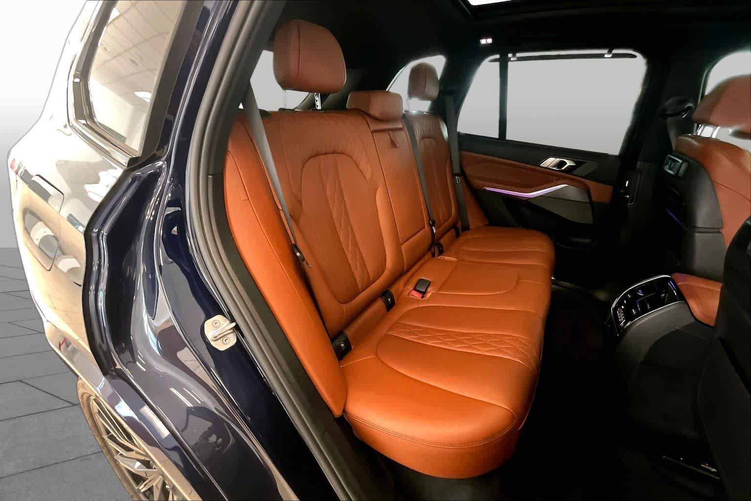 Used 2021 BMW X5 M50i w/ Executive Package AWD/4WD image 19