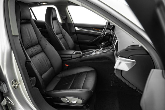 Used 2010 Porsche Panamera S image 32