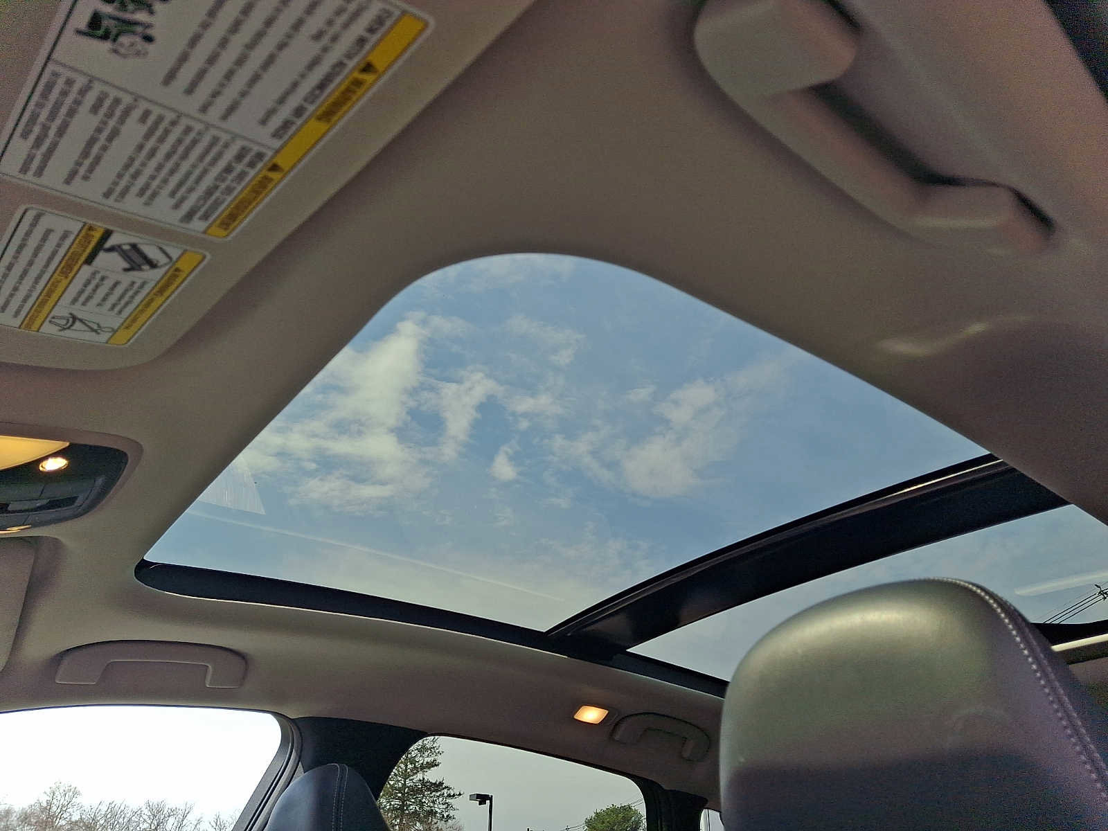 Used 2019 INFINITI QX50 Essential w/ Premium Heat Package image 15