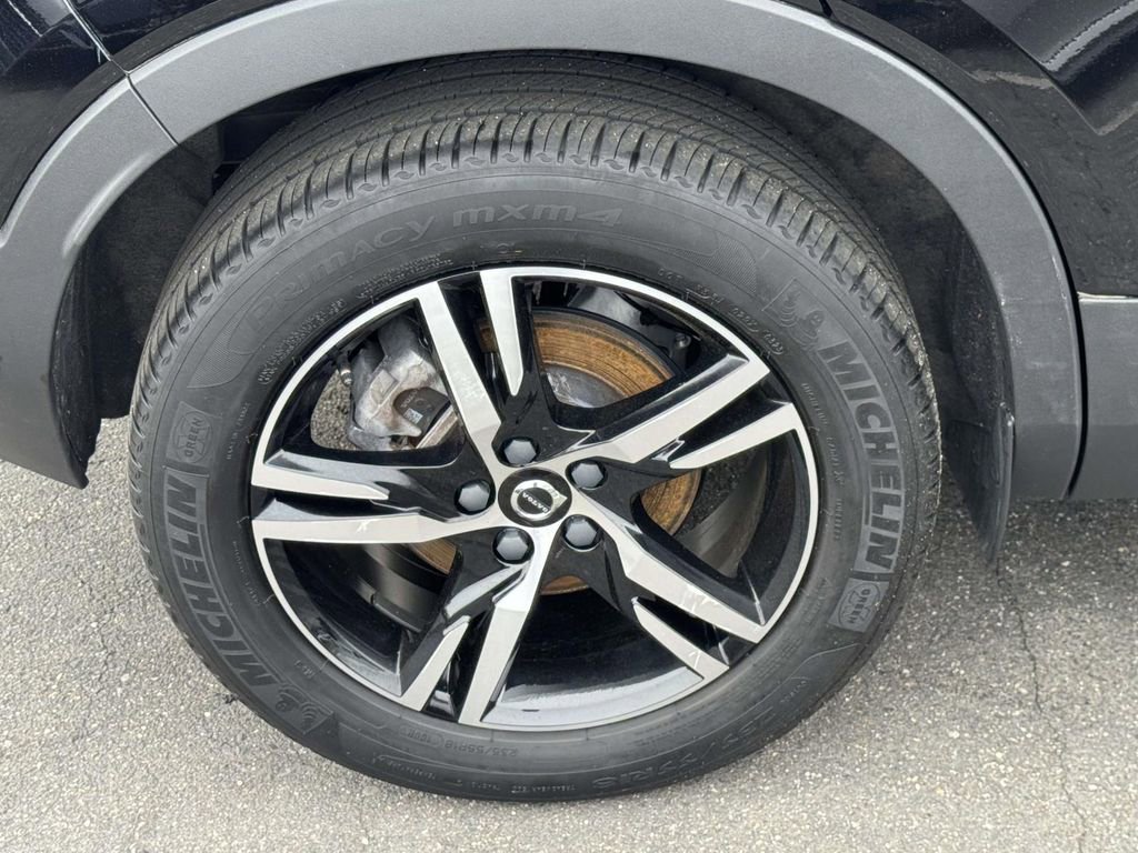 Used 2023 Volvo XC40 B5 Plus w/ Protection Package AWD/4WD image 7