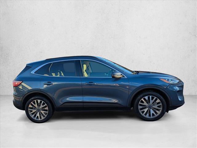 Used 2020 Ford Escape Titanium w/ Titanium Premium Package 2.0 image 4