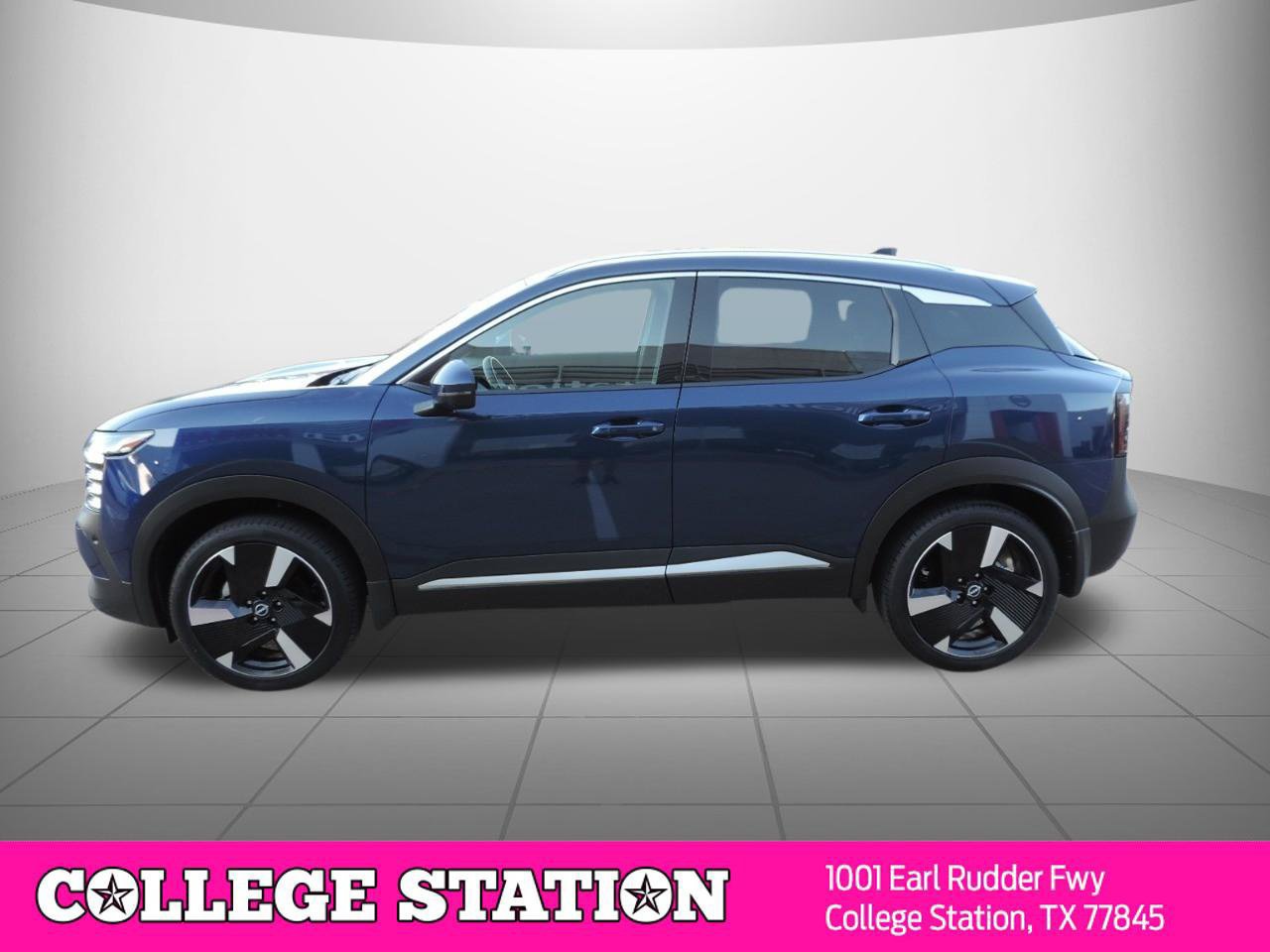 Certified 2025 Nissan Kicks SR FWD image 7