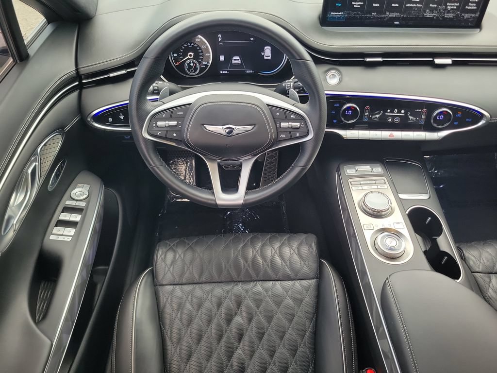 Used 2025 Genesis GV70 3.5T Sport w/ Sport Advanced Package AWD/4WD image 15
