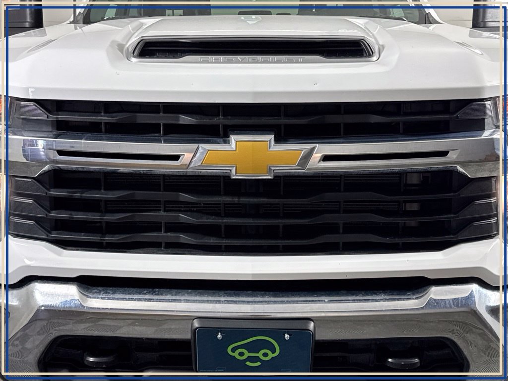 Certified 2024 Chevrolet Silverado 2500 LT w/ Convenience Package AWD/4WD image 4
