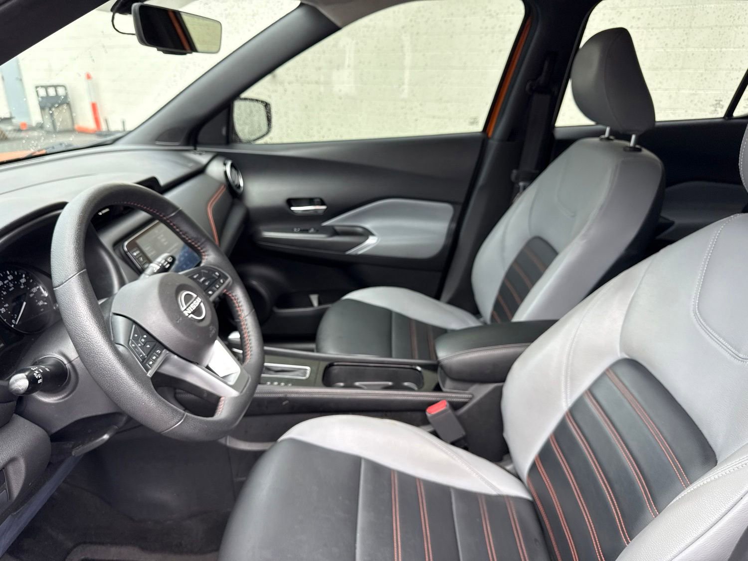 Used 2022 Nissan Kicks SR w/ Premium Package FWD image 18
