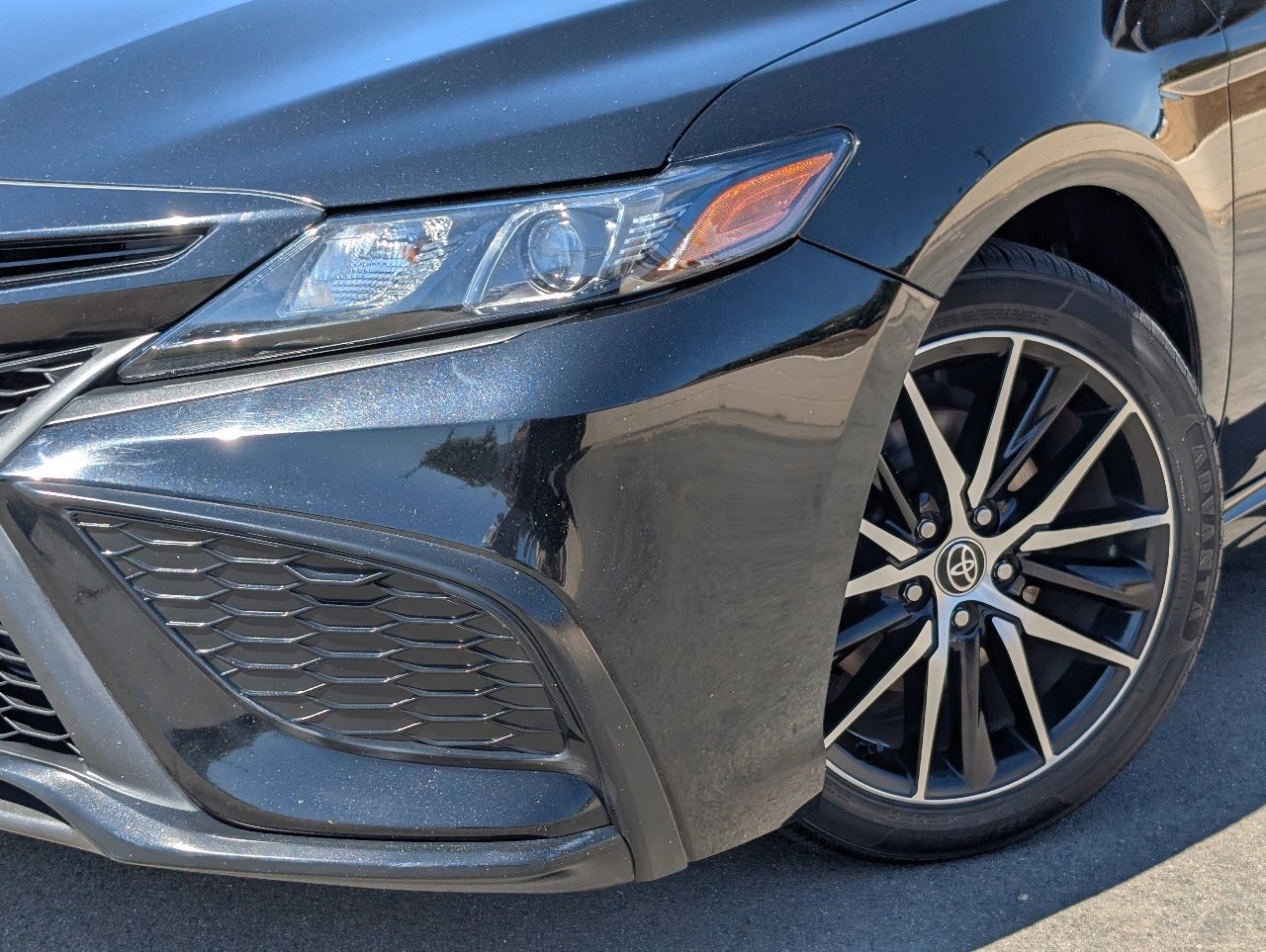 Used 2023 Toyota Camry SE image 10