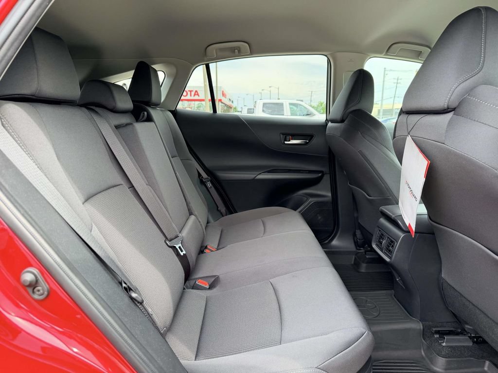 Certified 2024 Toyota Venza LE AWD/4WD image 15