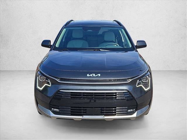 Used 2024 Kia Niro EX Touring FWD image 2