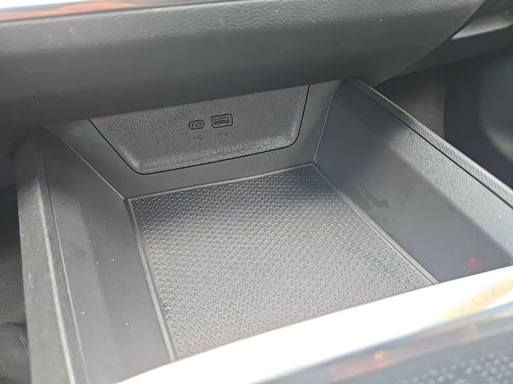Used 2025 Chevrolet Equinox ACTIV w/ LPO, Floor Liner Package FWD image 45