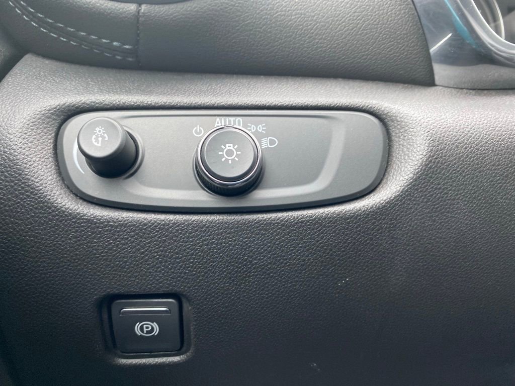 Used 2019 Chevrolet Blazer LT image 29