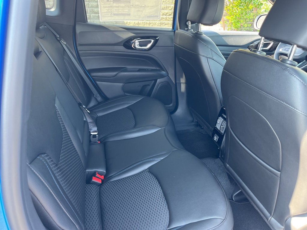 New 2025 Jeep Compass Latitude w/ Altitude Special Edition image 16