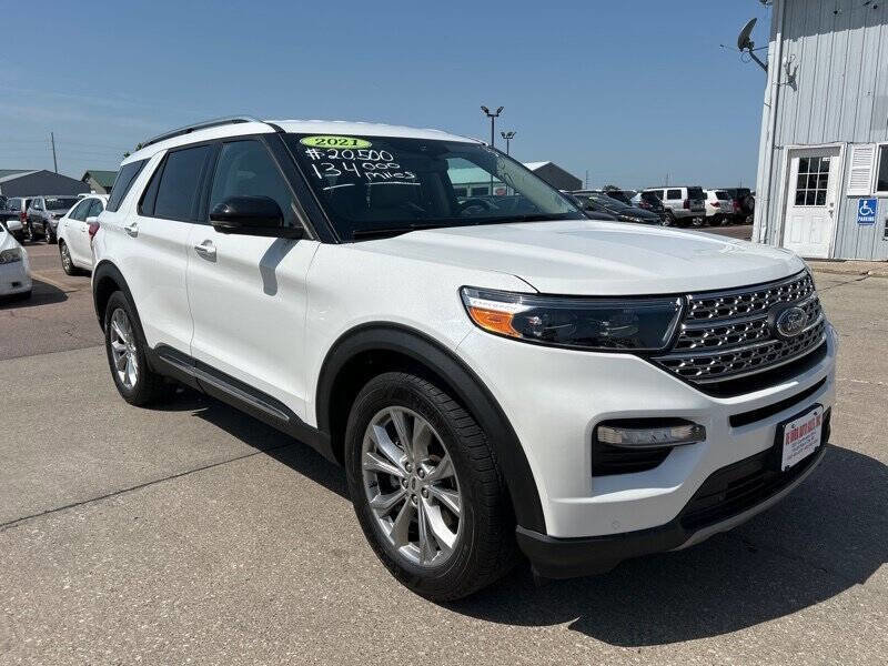 Used 2021 Ford Explorer Limited w/ Equipment Group 301A image 7